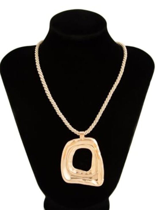 Jewelry - 🆕 Chunky Heart Necklaces for Women Irregular Gold Statement Necklace for Women